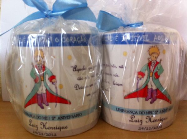 Caneca personalizada de aniversario