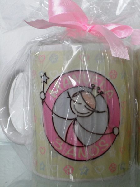 Caneca personalizada de aniversario