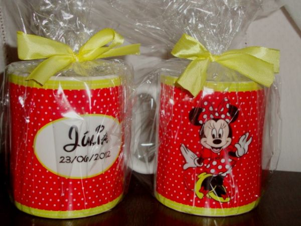 Caneca personalizada de aniversario