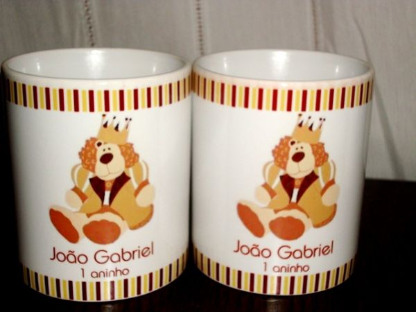Caneca personalizada de aniversario